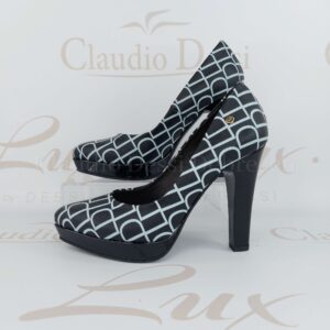 Lux by Dessi 0934 fekete magassarkú cipő