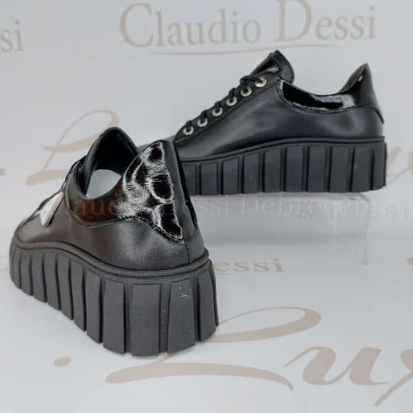 Lux by Dessi m93 fekete sneaker