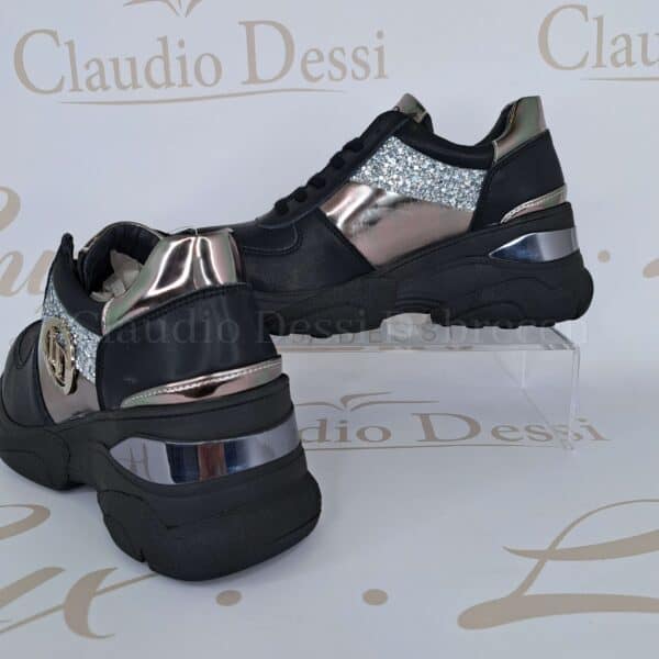 Lux by Dessi 0093-44 fekete sneaker