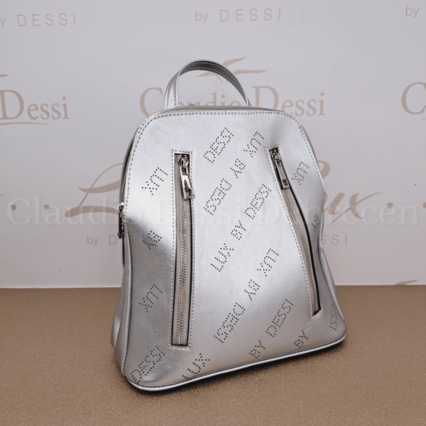 Lux by Dessi 523 ezüst hátitáska