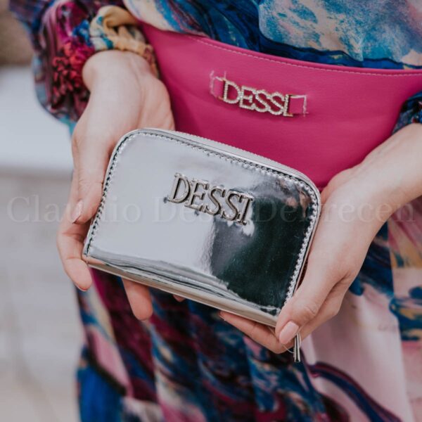 Lux by Dessi P-1 ezüst lakk pénztárca