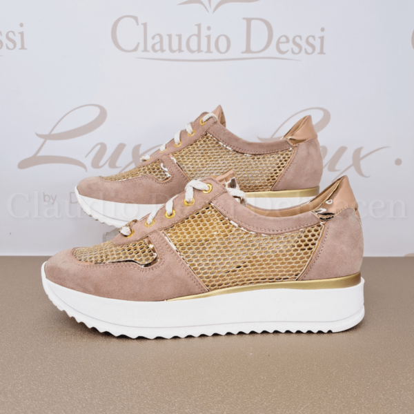 Lux by Dessi 7691 capuccino lyukacsos sneaker