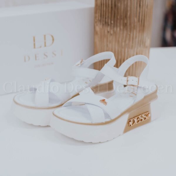Lux by Dessi 352-27 fehér-arany szanda