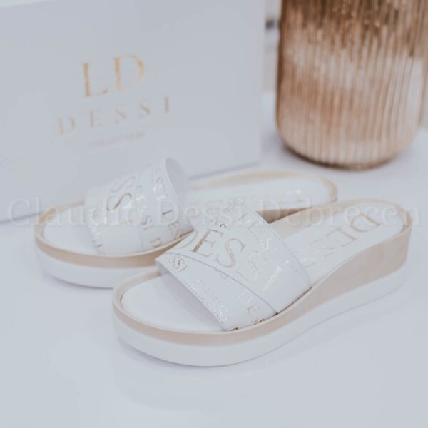 Lux by Dessi LM-20 fehér-arany papucs
