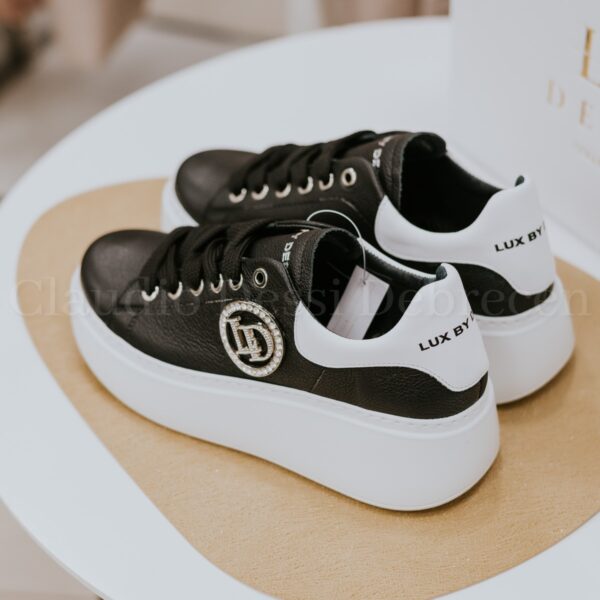 Lux by Dessi Hanza-127 fekete-fehér sneaker