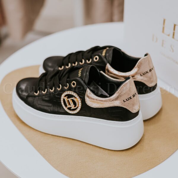 Lux by Dessi Hanza-127 fekete-arany sneaker